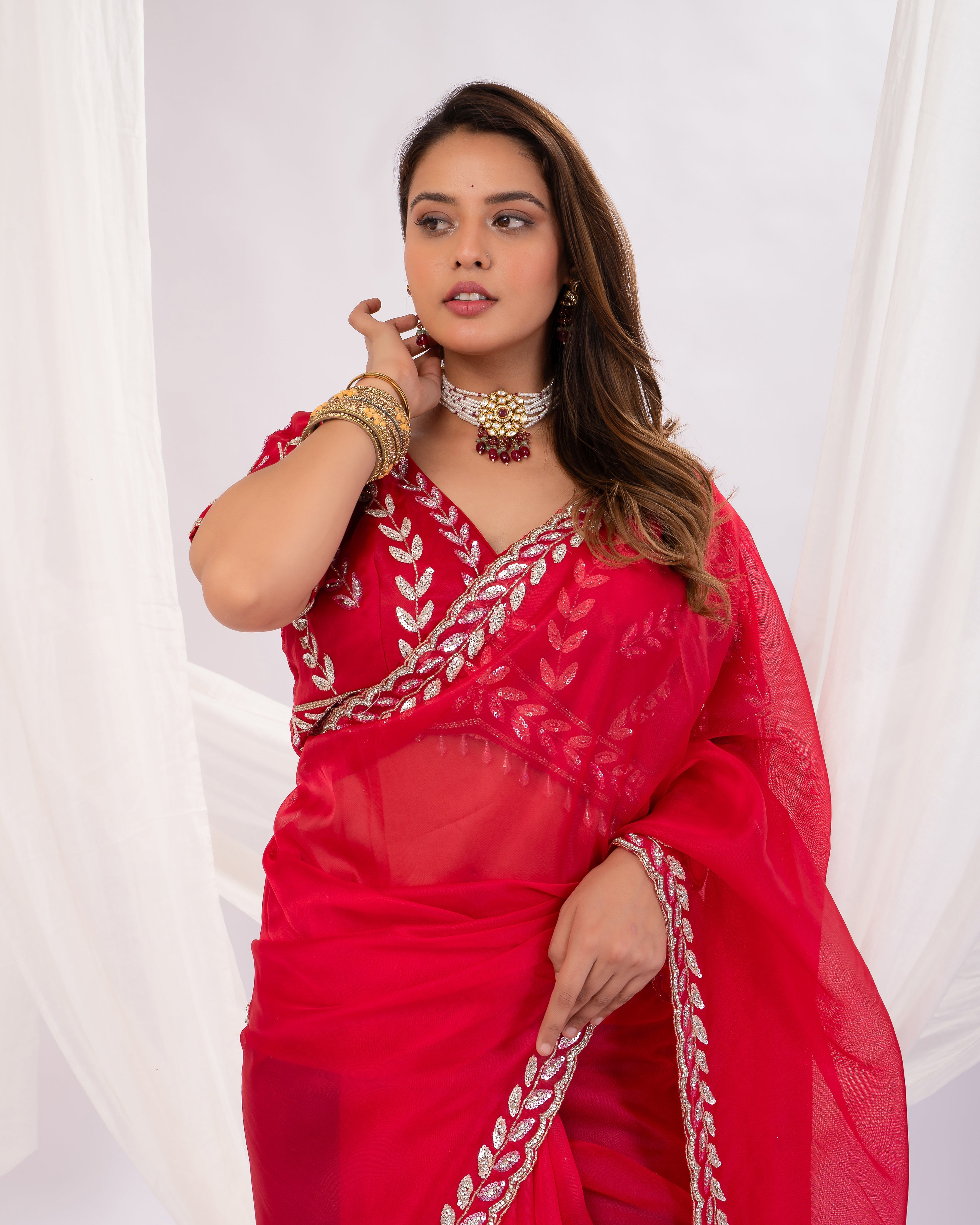 Saree With Ready Made Blouse