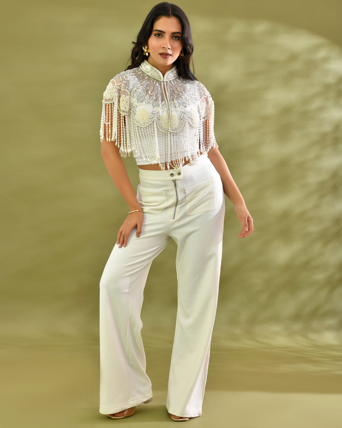 Swan pearl short cape