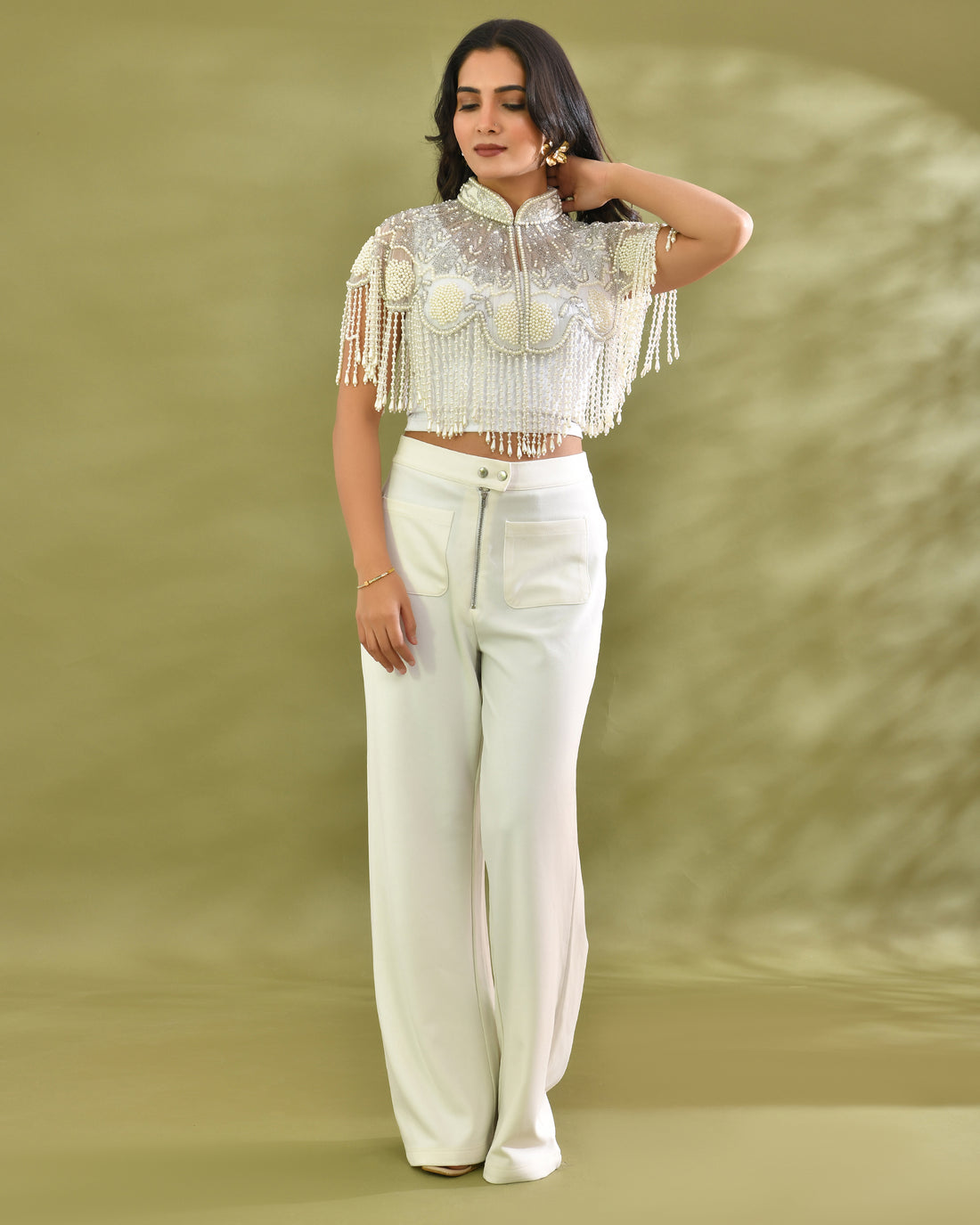 Swan pearl short cape