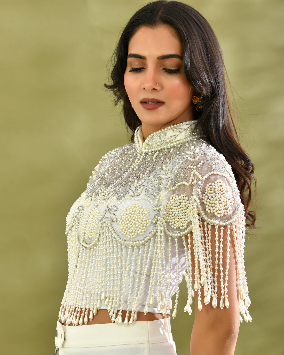 Swan pearl short cape