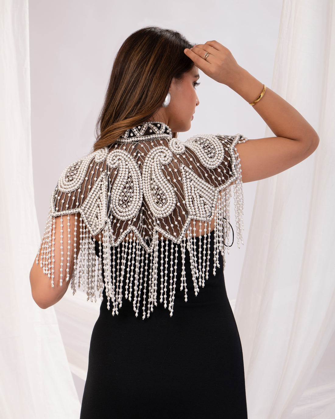 Black embroidery pearl cape