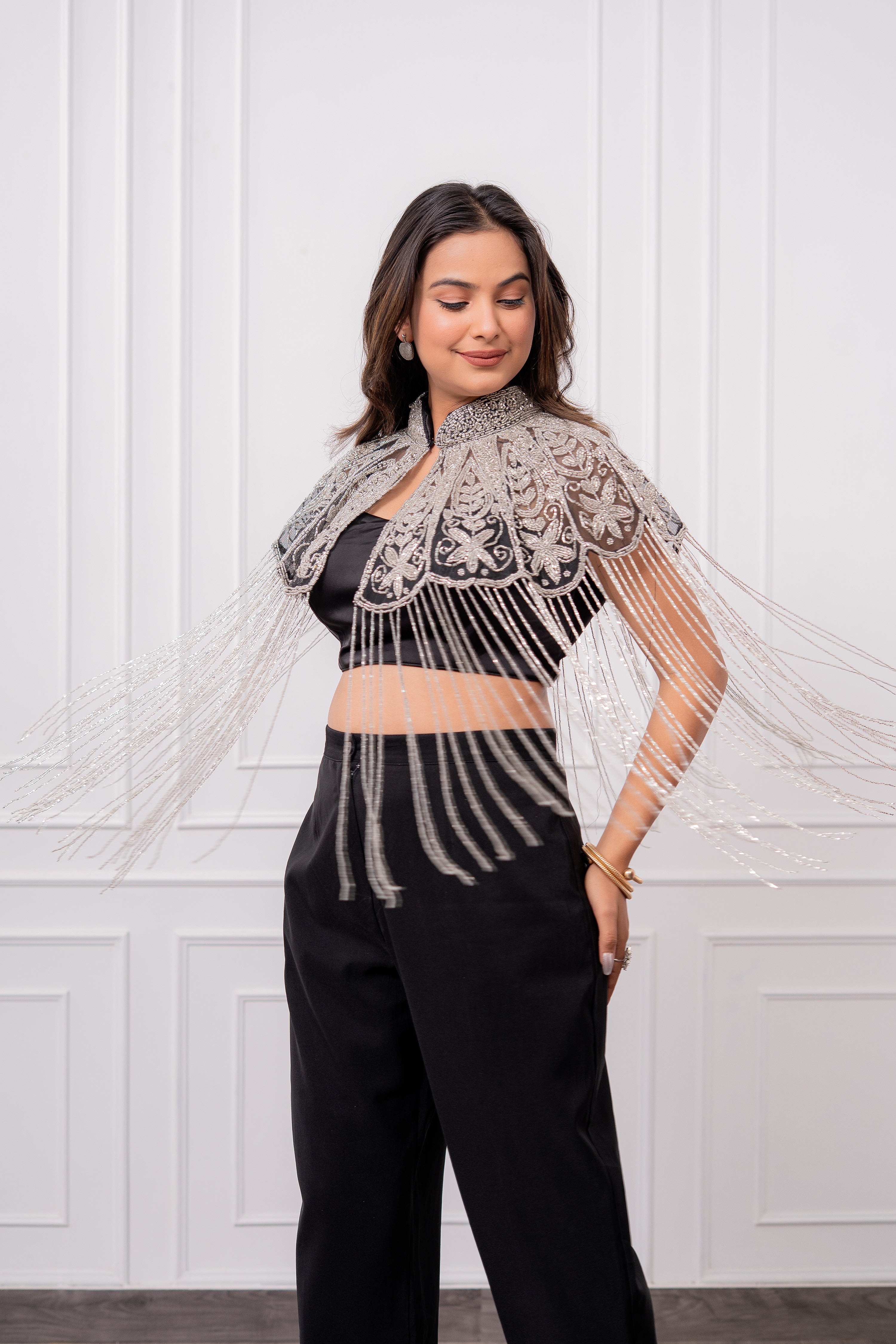 Silver Mirage Tubelight Cape