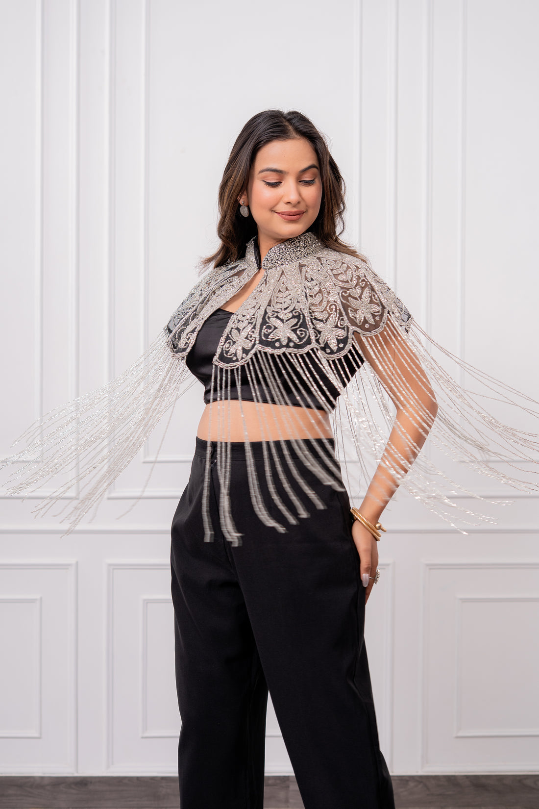 Silver Mirage Tubelight Cape