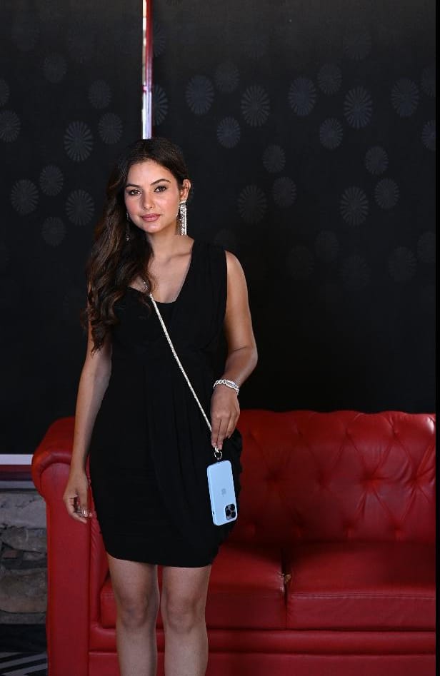 Glam Mobile Slings