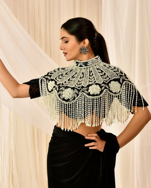 Black and White Spider Pearl Cape