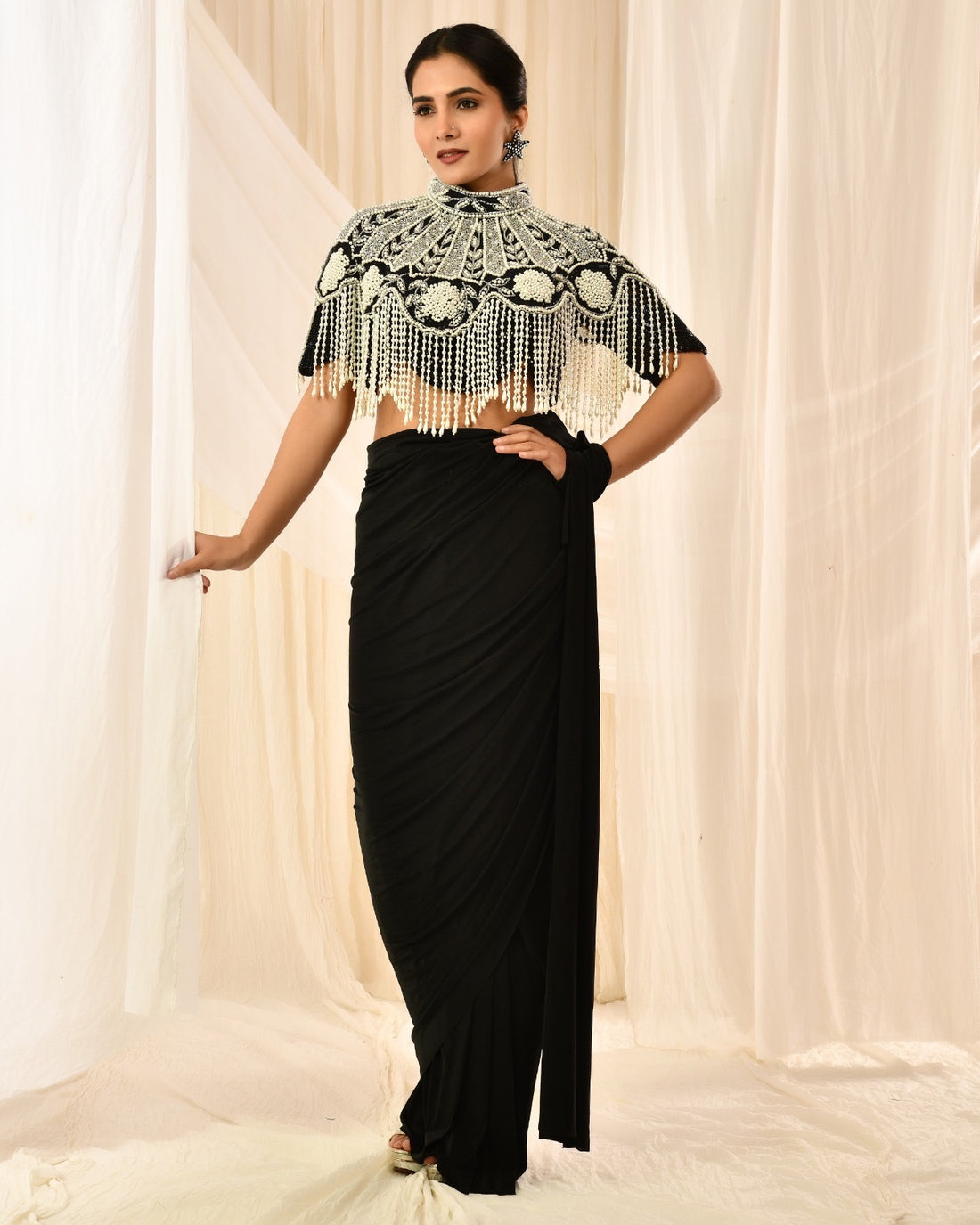 Black and White Spider Pearl Cape