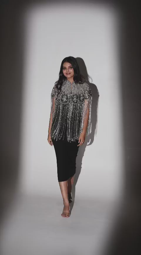 Silver Mirage Tubelight Cape
