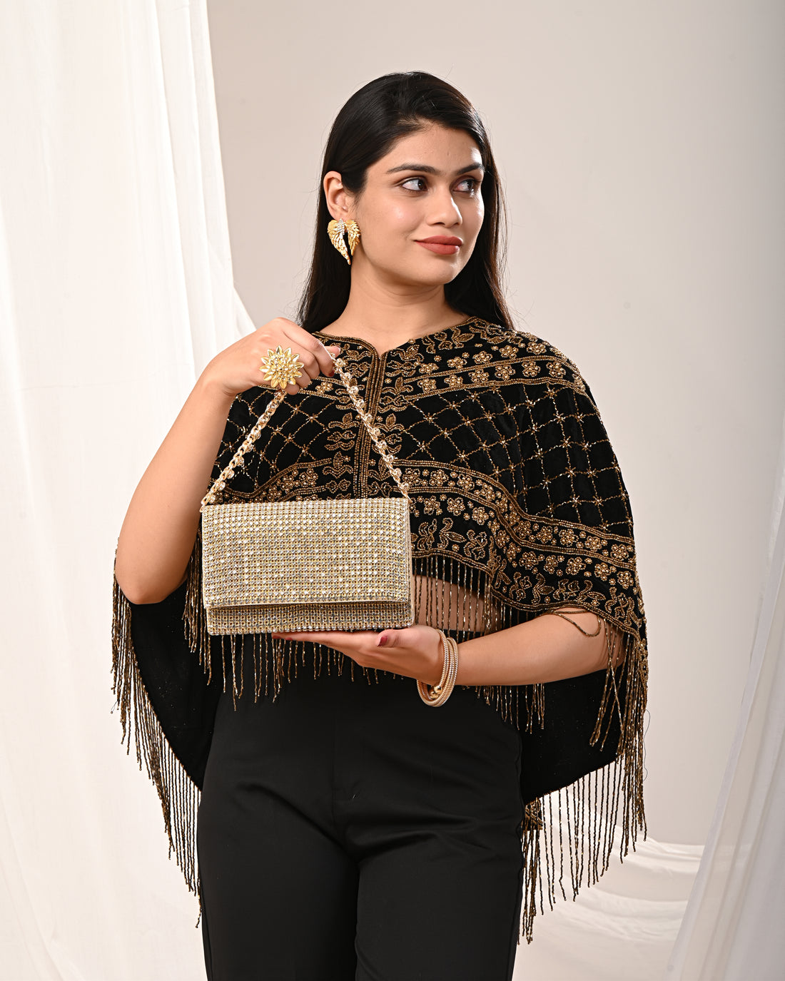 Chic rhinestone embellished bag
