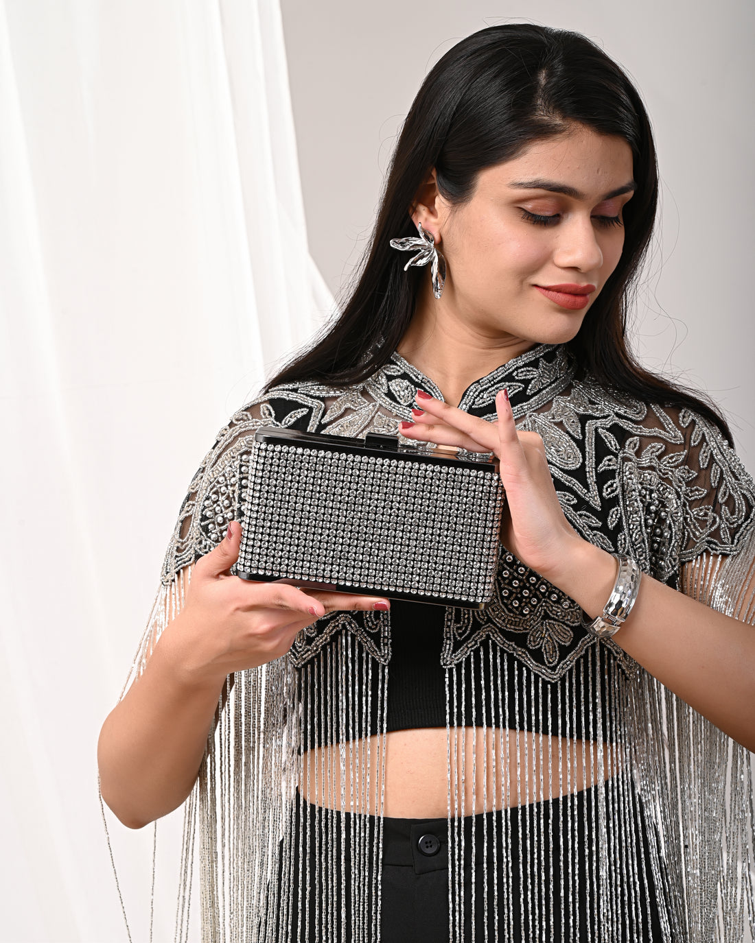 Elegance Silver Rhinestone Clutch